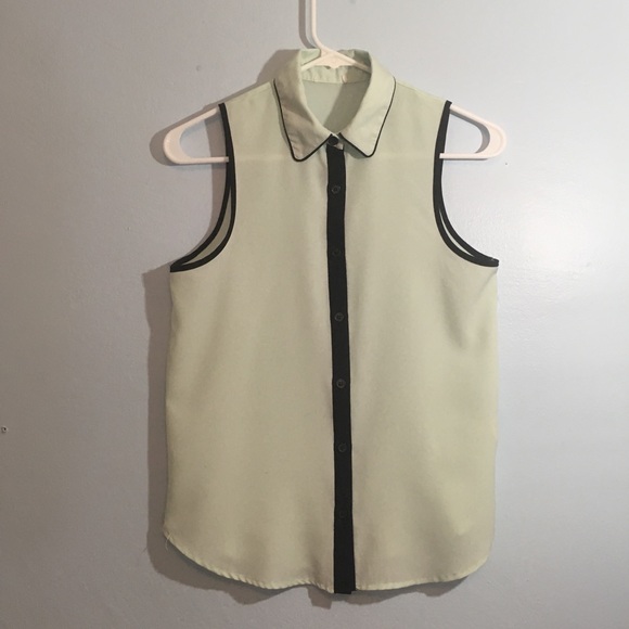 Seafoam Green Sleeveless Button Down Top w Piping - Picture 1 of 5
